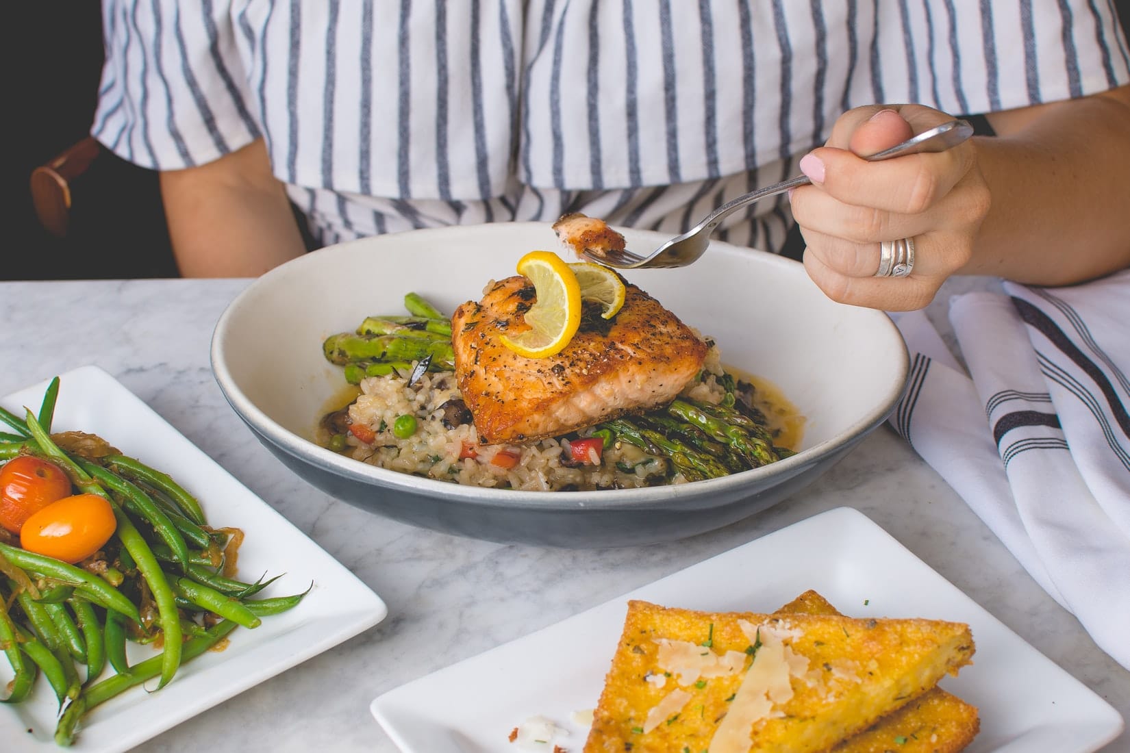 How Foods & Drinks Can Contribute to Tinnitus Spikes